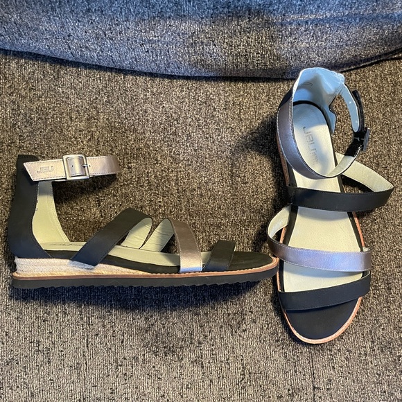 NWOT JAMBU Strappy Memory Foam Sandal - Picture 2 of 7